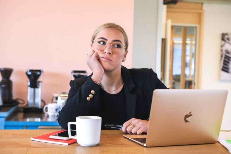 Demotivated at Work? Get help with Career Coach in Dubai Zeta Yarwood